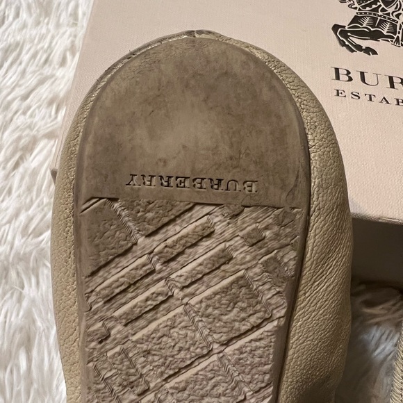Burberry leather peep ballerina size US6.5 - Picture 11 of 13